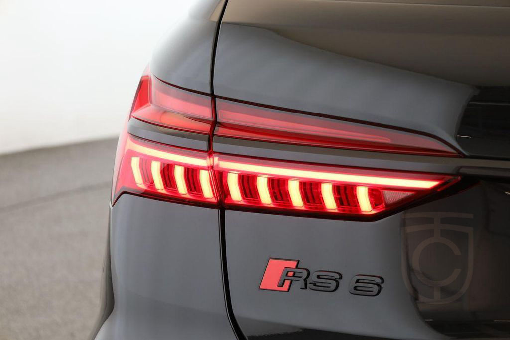 Audi RS6 Avant performance Leder Laser Pano BO 22" RS