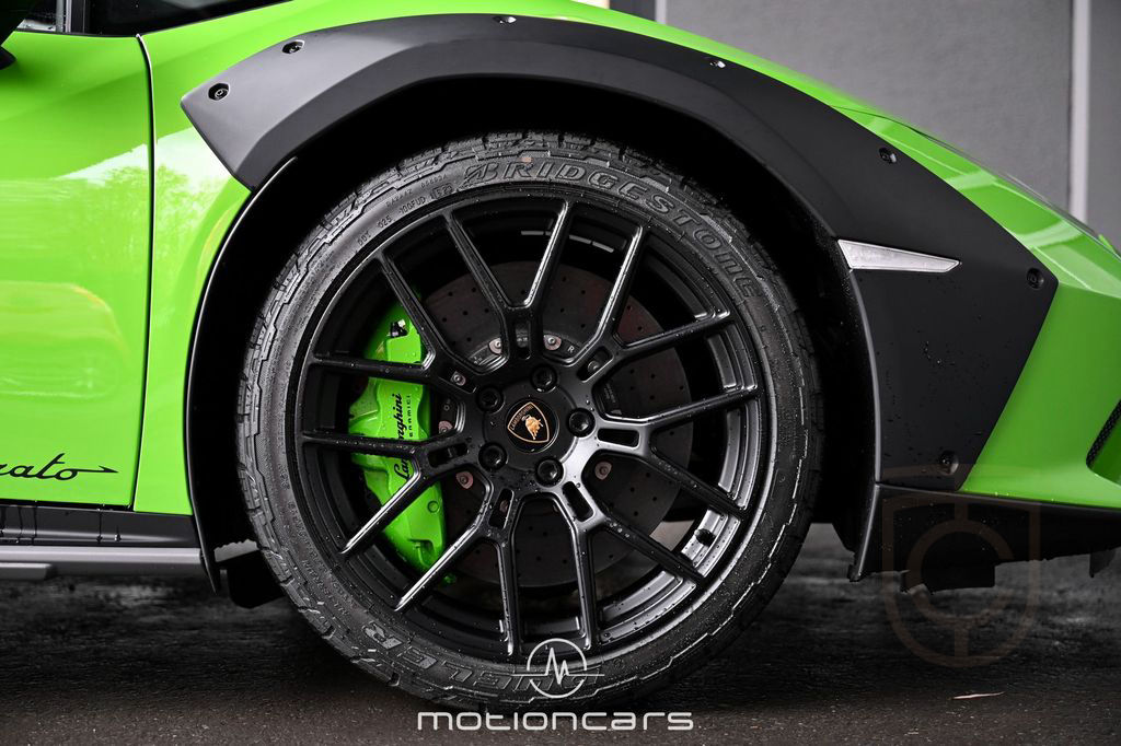 Lamborghini Huracan Sterrato 1 OF 1499 EXP € 274.983