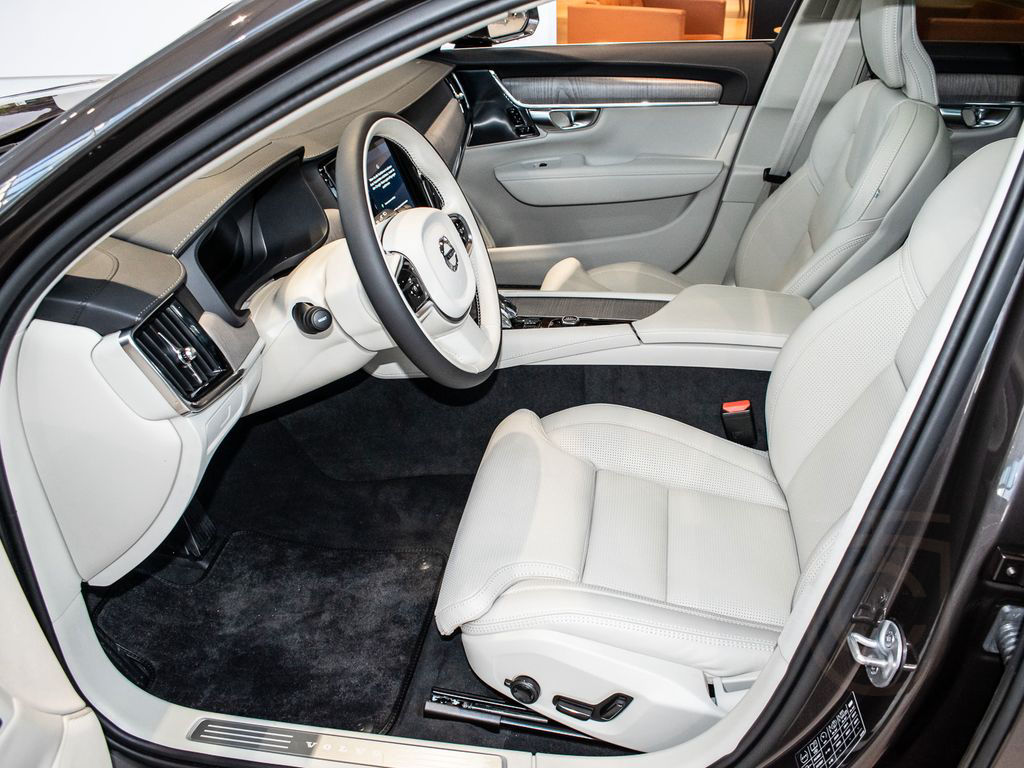 Volvo V90 Kombi B4 (Diesel) Mild-Hybrid Plus Bright