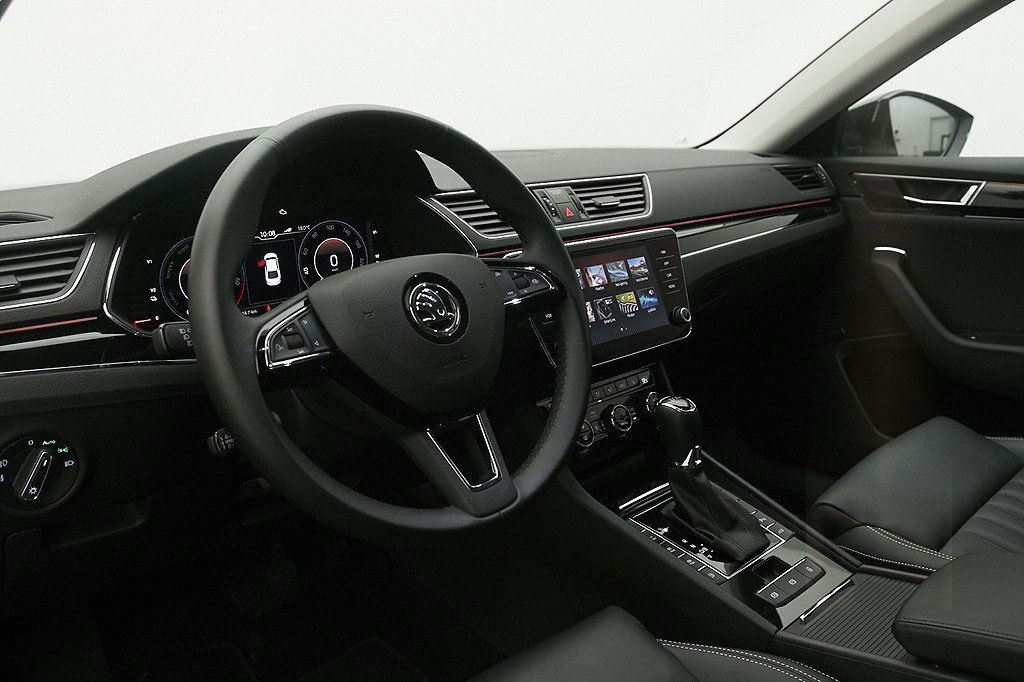 Skoda Superb iV L&K TSI 1.4 218hk DSG / DRAG / VÄRMARE
