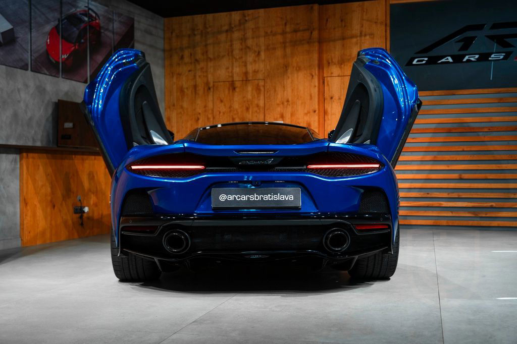 McLaren GT | WARRANTY | B&W | CARBON | LIFT | SERVICE 25