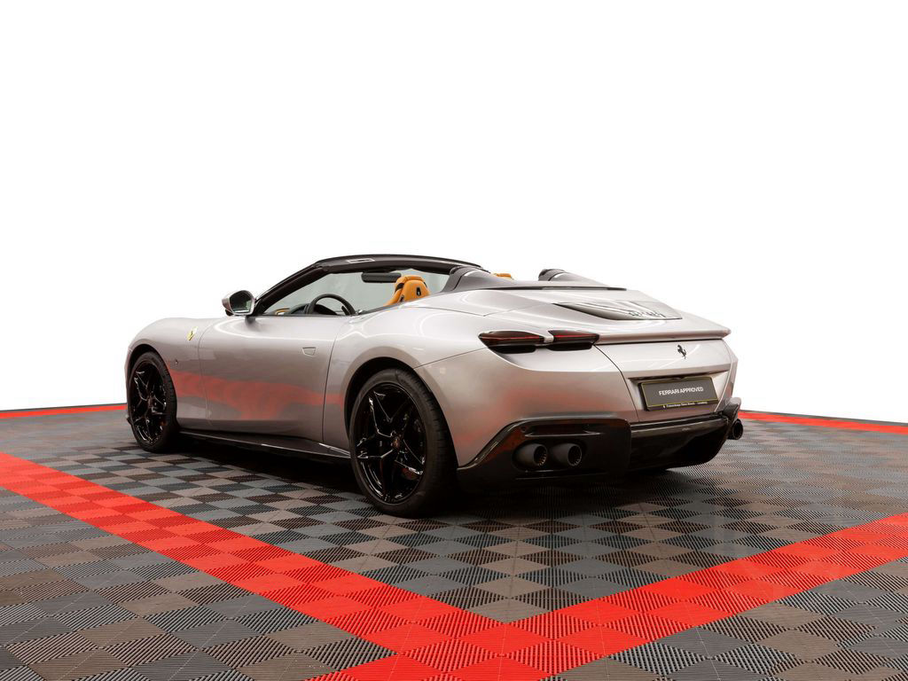 Ferrari Roma Spider