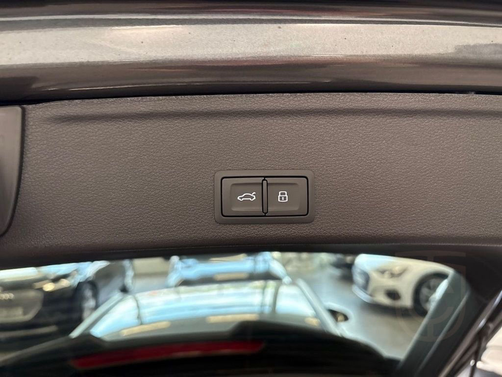 Audi A4 Avant QuattroTFSI S-line competition plus