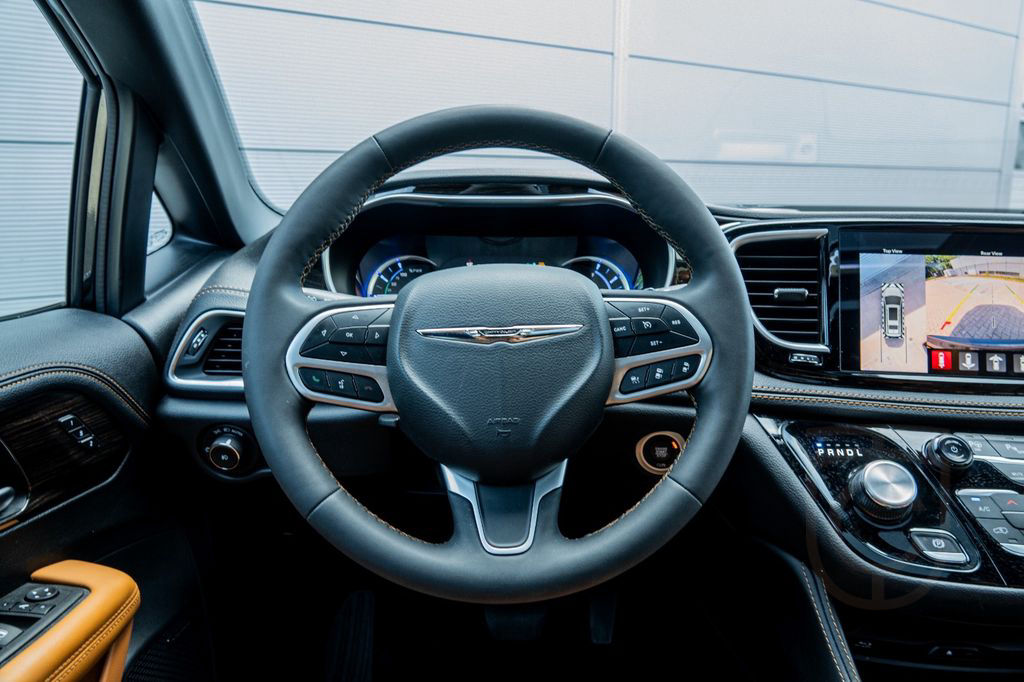 Chrysler Pacifica Pinnacle Panoramadach Multimedia EU