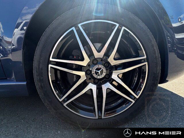 Mercedes-Benz V 300 d AMG Sport Lang AIRMATIC LED ele. Tür AHK