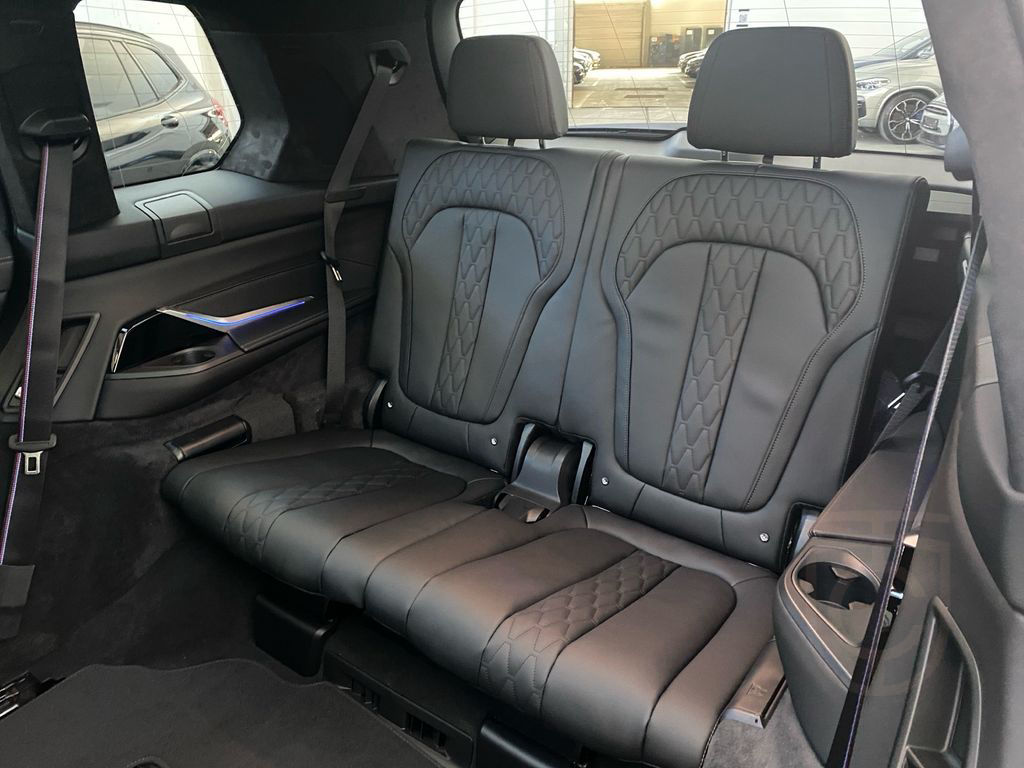 BMW X7 xDrive40d M-Sport ad.LED FLA Pano PA Prof AHK