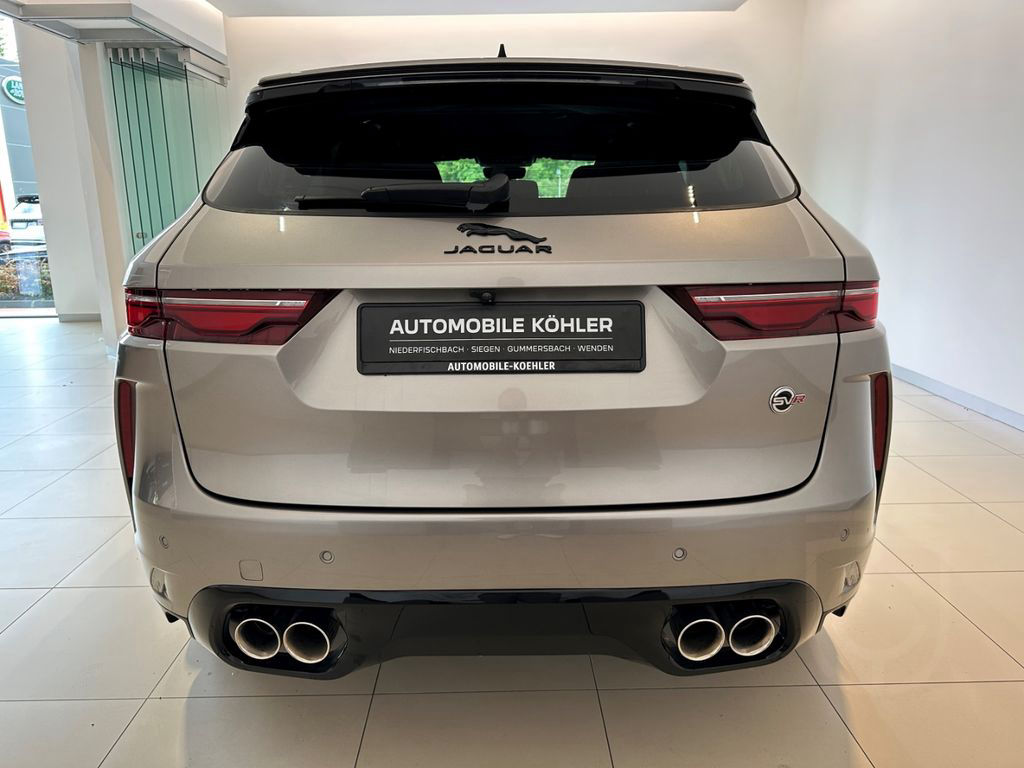 Jaguar F-Pace P550 SVR AHK 22''LM PANODACH HEAD-UP ACC