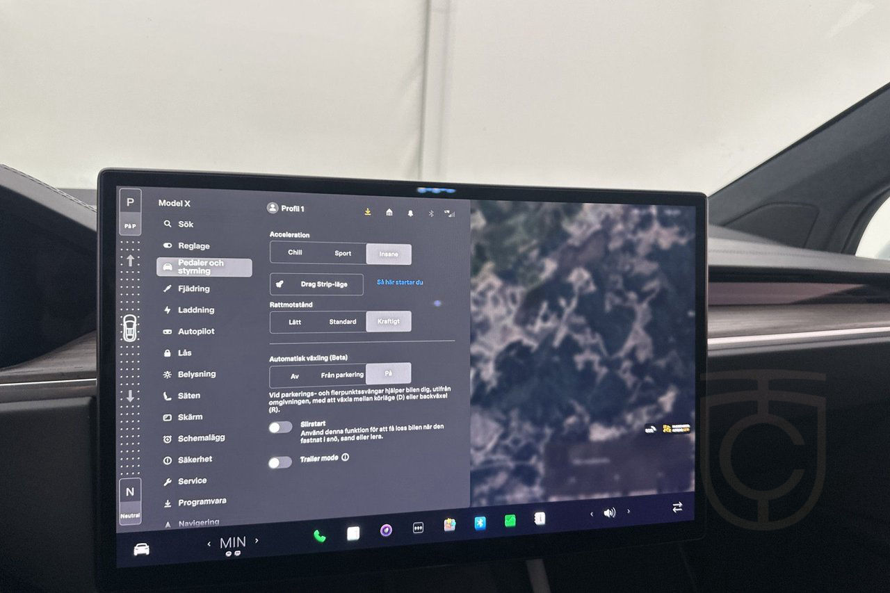 Tesla Model X Autopilot