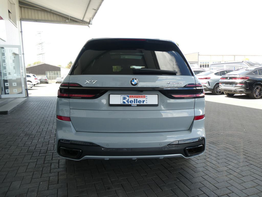 BMW X7 xDrive 40 i M Sport Panorama Head-Up