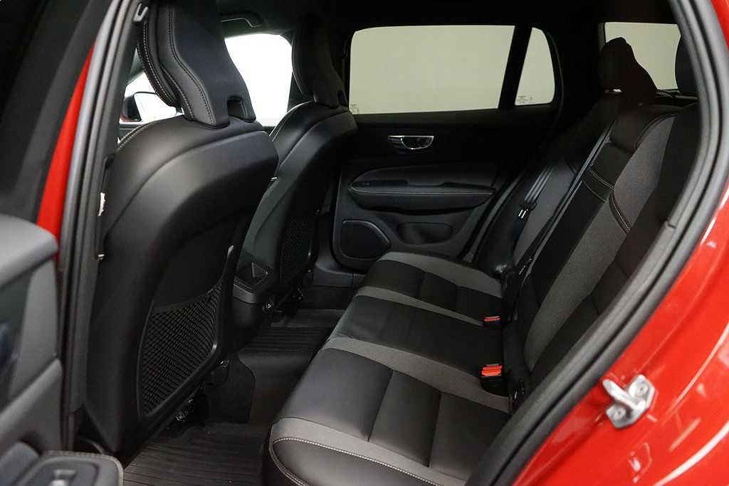 Volvo V60 D3 R-Design. Dragkrok. Navigation. on Call. Miljöklass Euro6d-TE