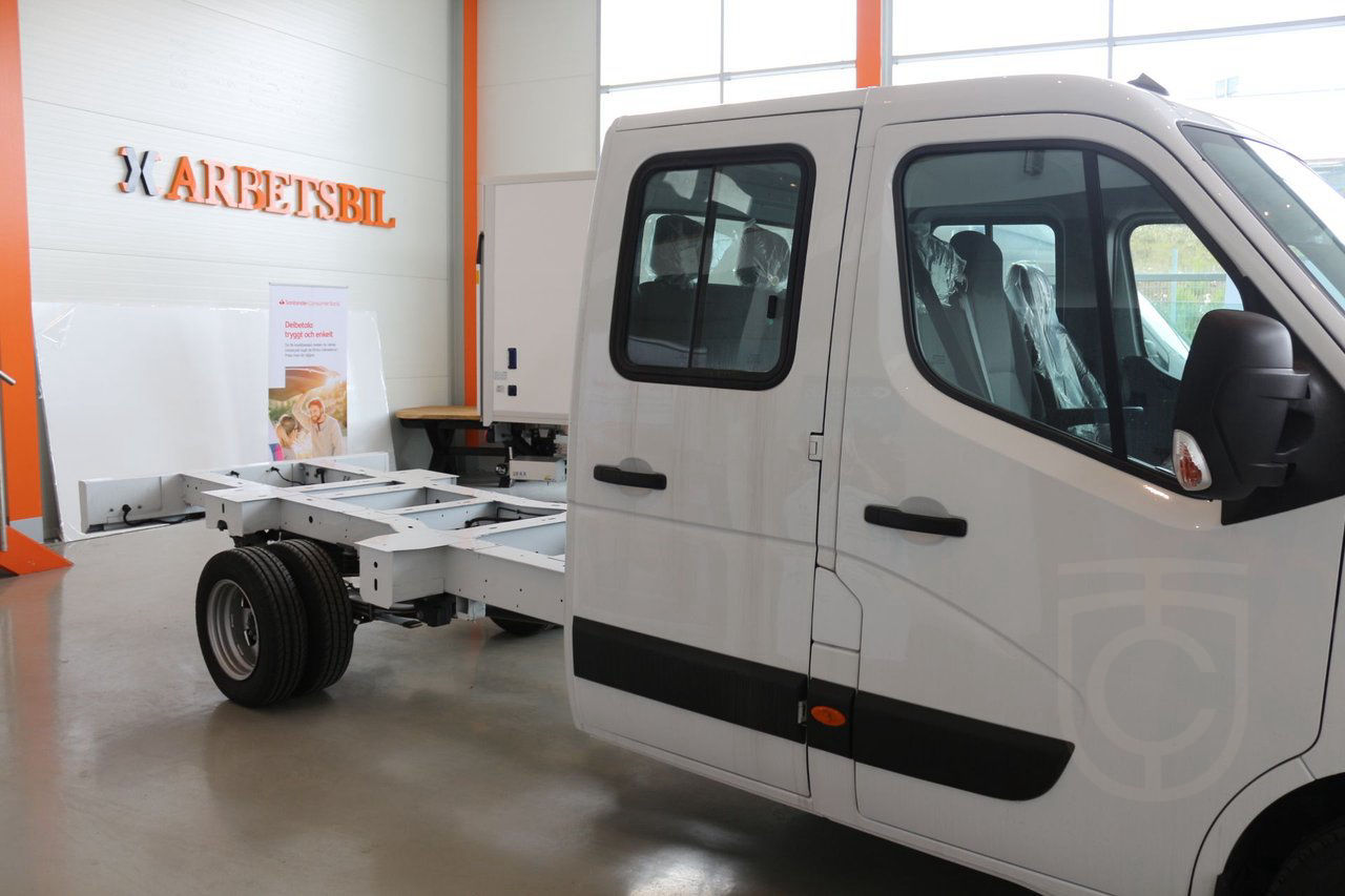 Nissan Interstar