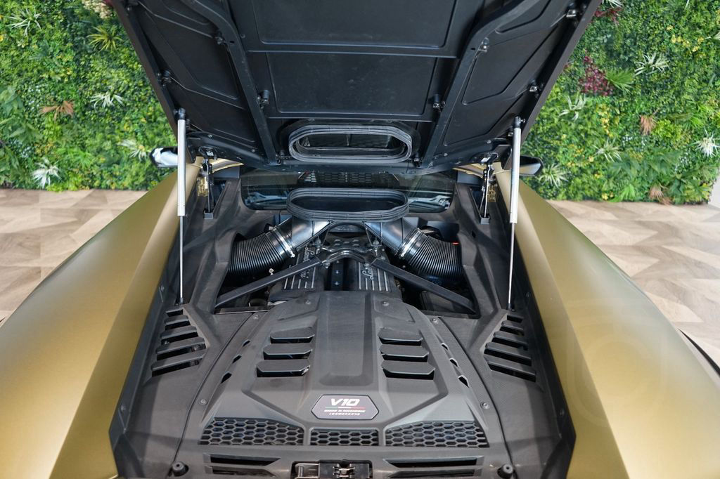 Lamborghini Huracán STERRATO*5.2l V10*63 LOGO*258.182€ NETT