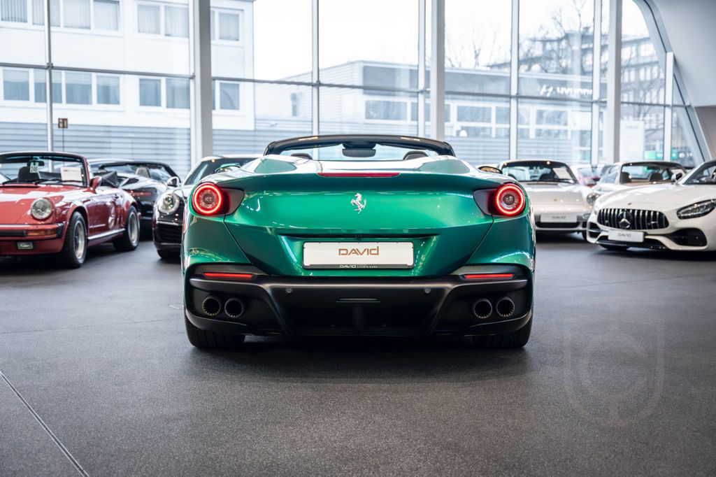 Ferrari PORTOFINO M * VERDE PINO * Disp.*Daytona*JBL*LED