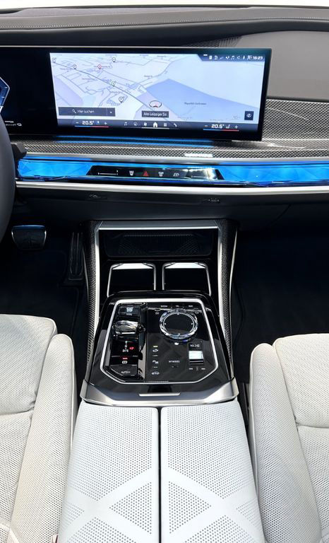 BMW M760 e xDrive °Full Option°