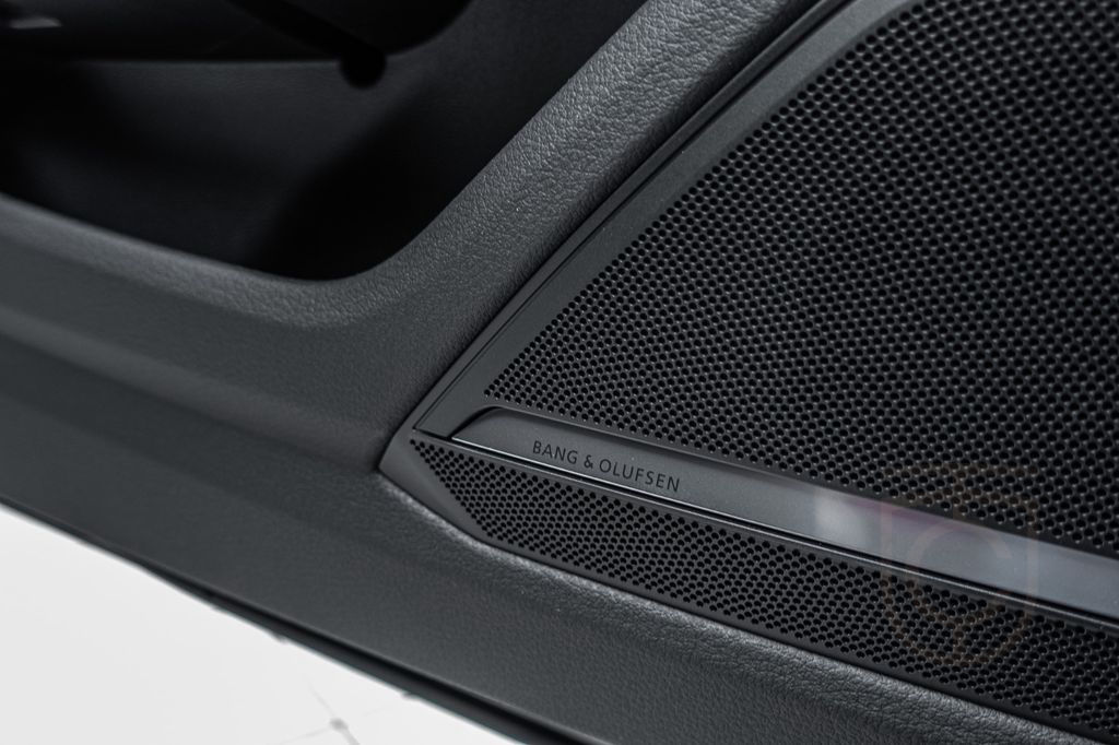 Audi S6 Avant EXCLUSIVE LUFT*B&O*SClose*PANO*HUD*21"