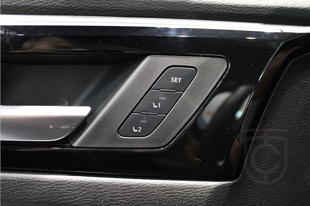 Mitsubishi Outlander Instyle PHEV Automat 4WD