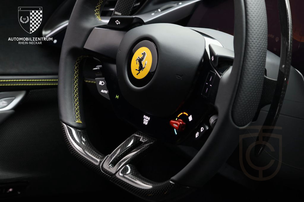 Ferrari SF90 Stradale RacingSeats/Carbon-LED/Liftsystem