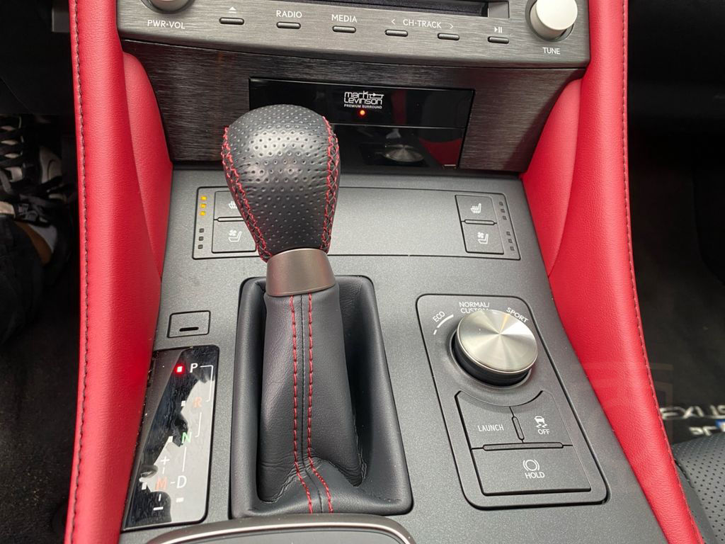 Lexus RC F Advantage *V8 Saugmotor 464PS*Mark Levinson