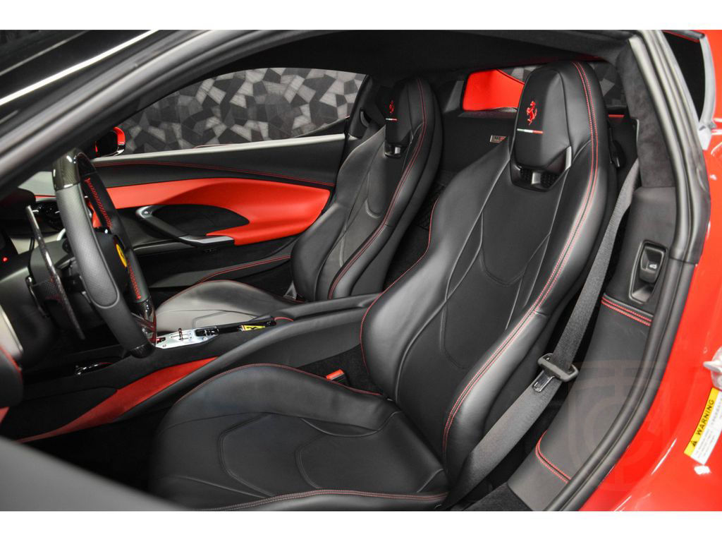 Ferrari 296 GTB V6 ROSSO CORSA