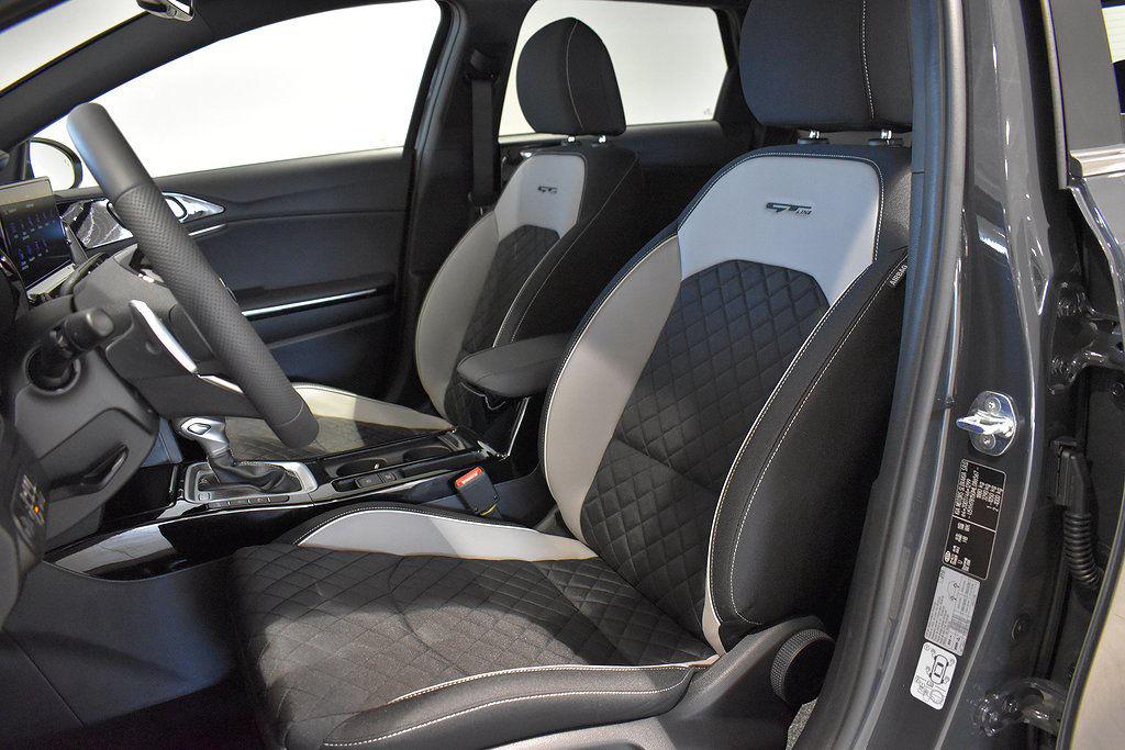 Kia Cee´d SW 1.5 T-GDI DCT GT LINE