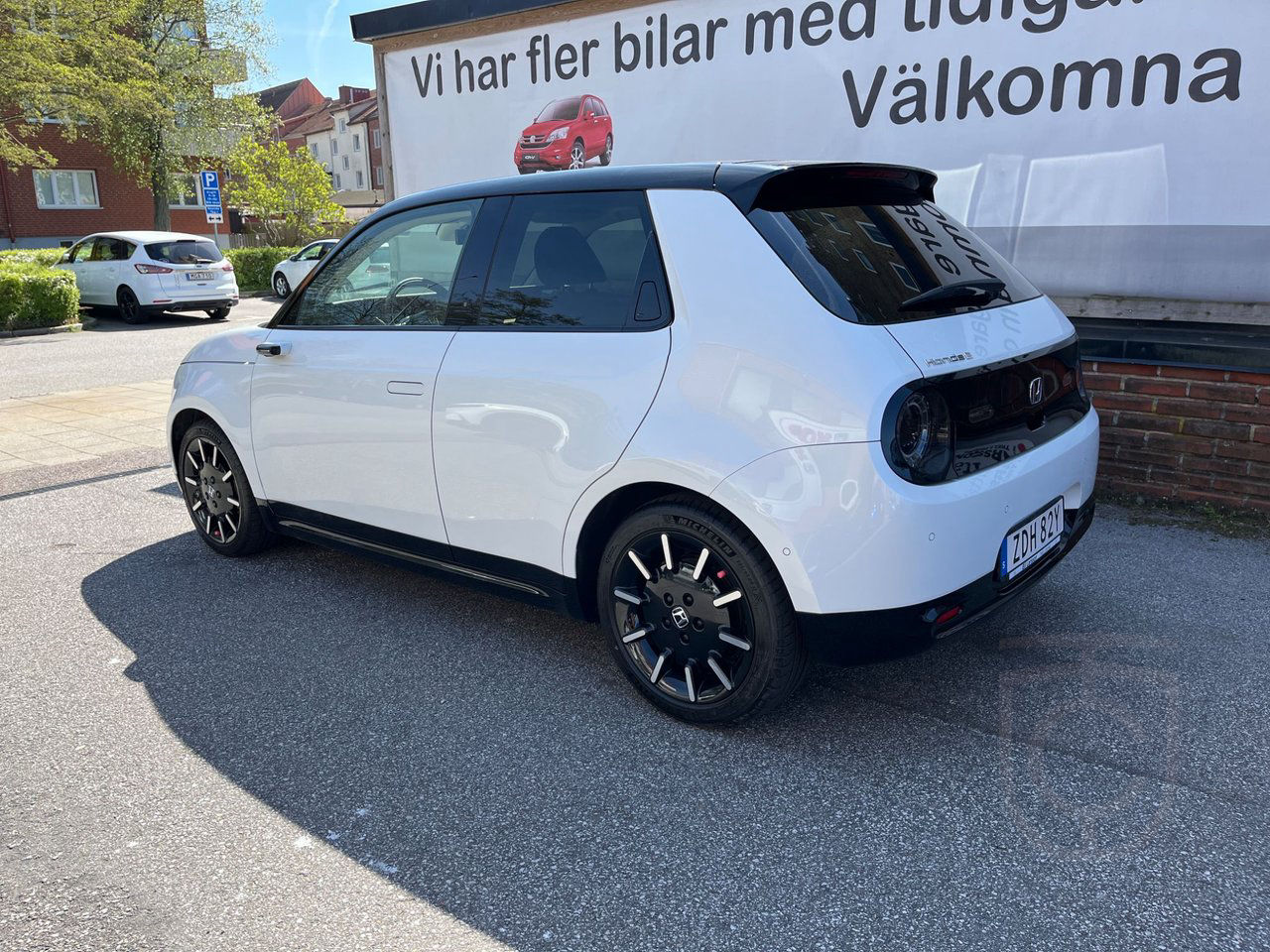 Honda E
