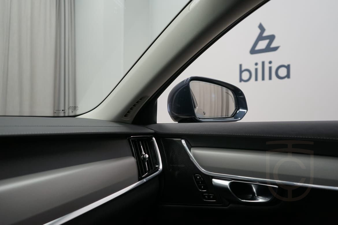 Volvo V90 T8 Ultra Bright