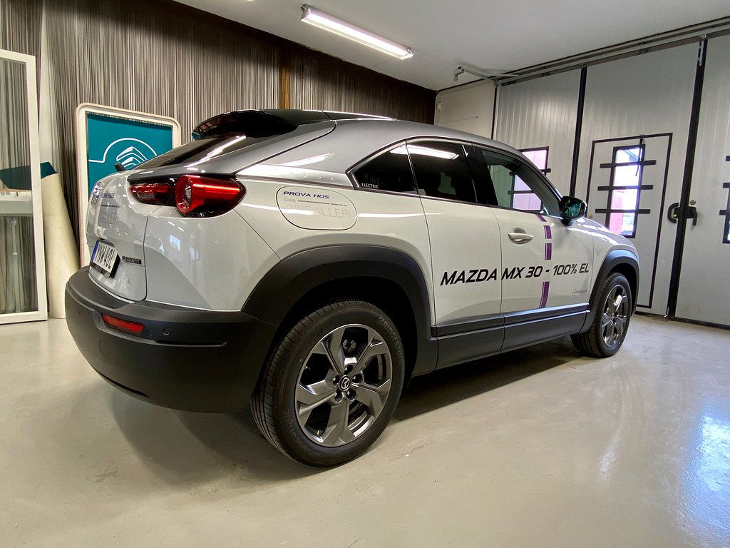 Mazda MX-30 e-SKYACTIV 143hk COSMO (DEMO)