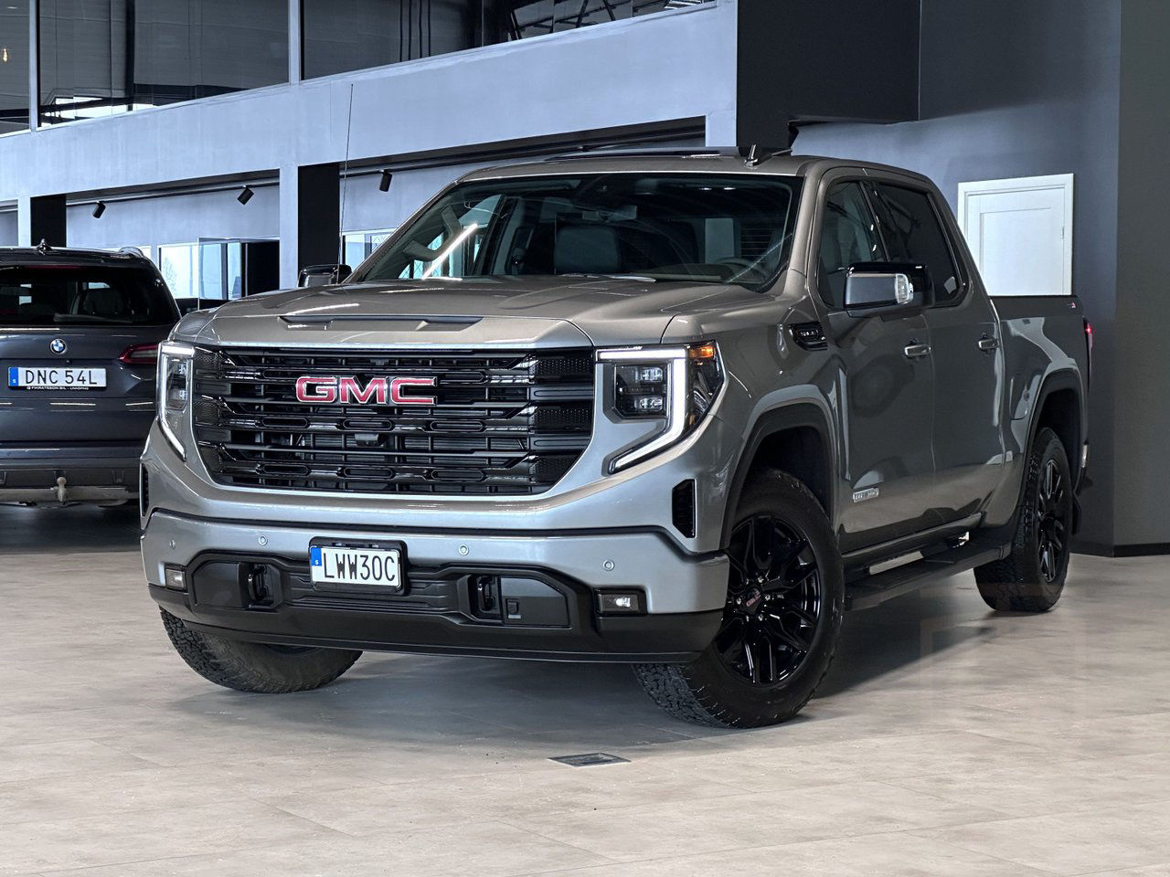 GMC Sierra 1500  5.3L V8 Elevation 4WD