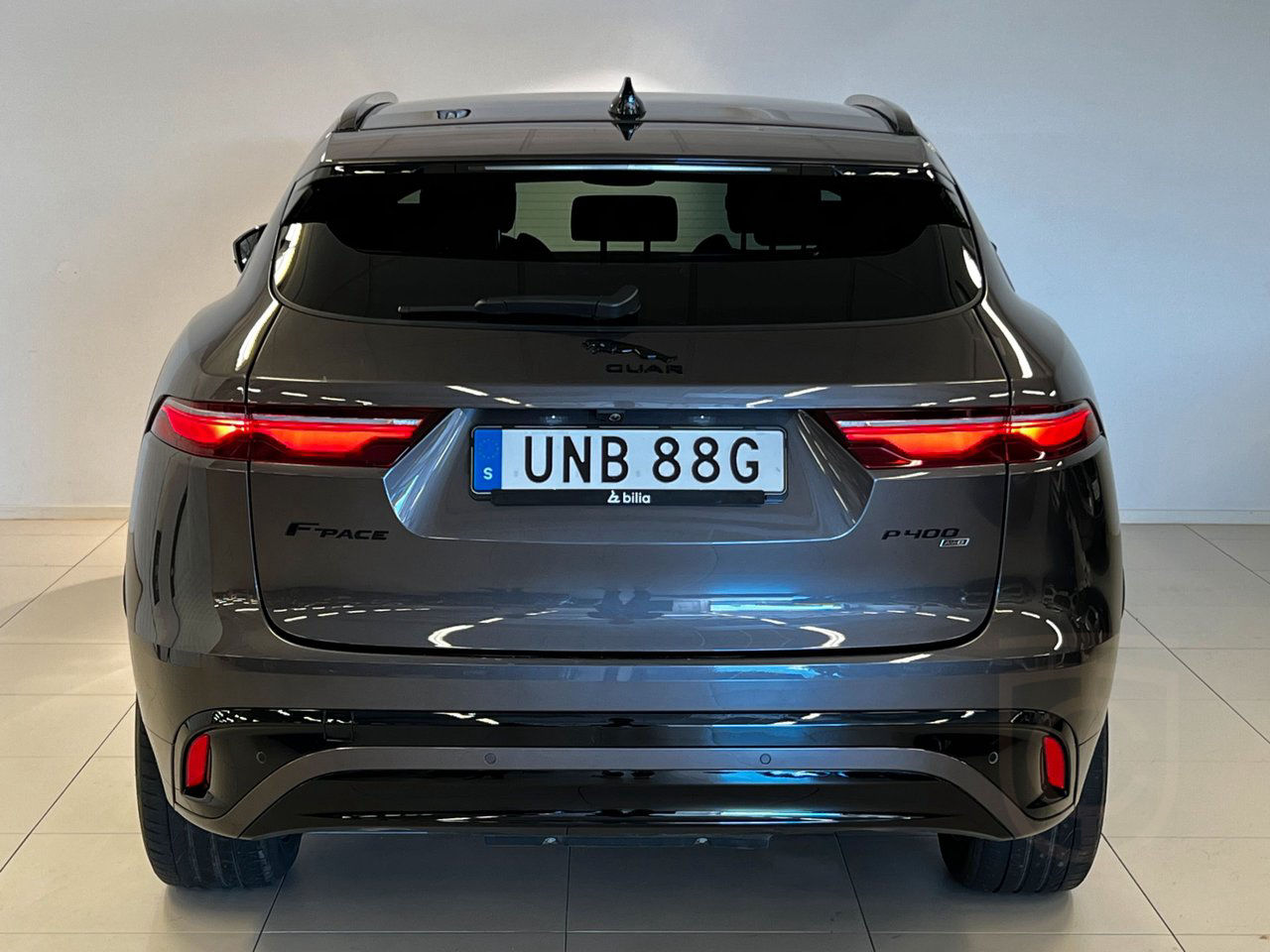 Jaguar F-Pace P400e