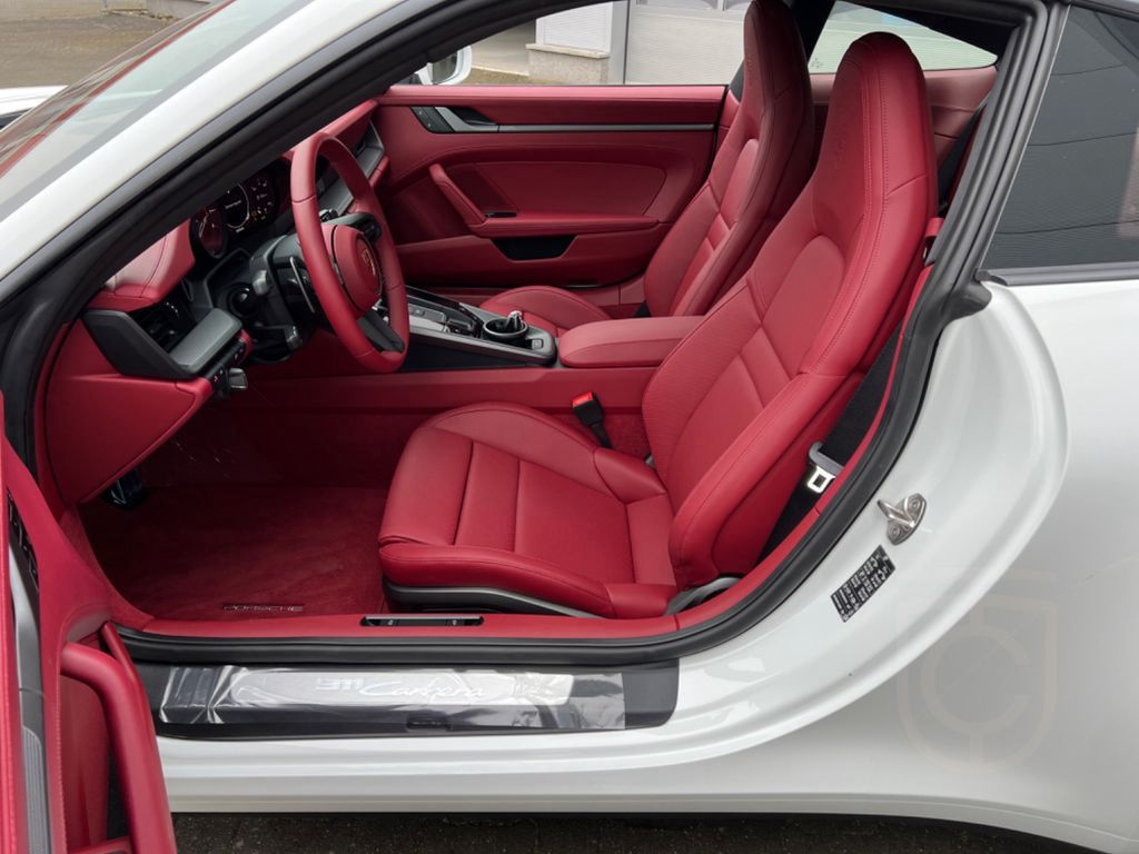Porsche 911 992 CARRERA COUPE, MY 2023, EZ. 08/2025