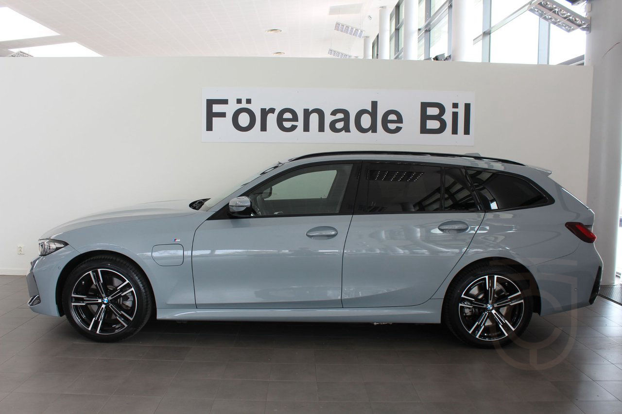 BMW 330e Touring M Sport