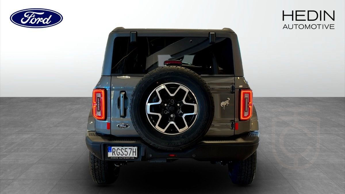 Ford Bronco Outer Banks 2.7L Bi-Turbo EcoBoost V6