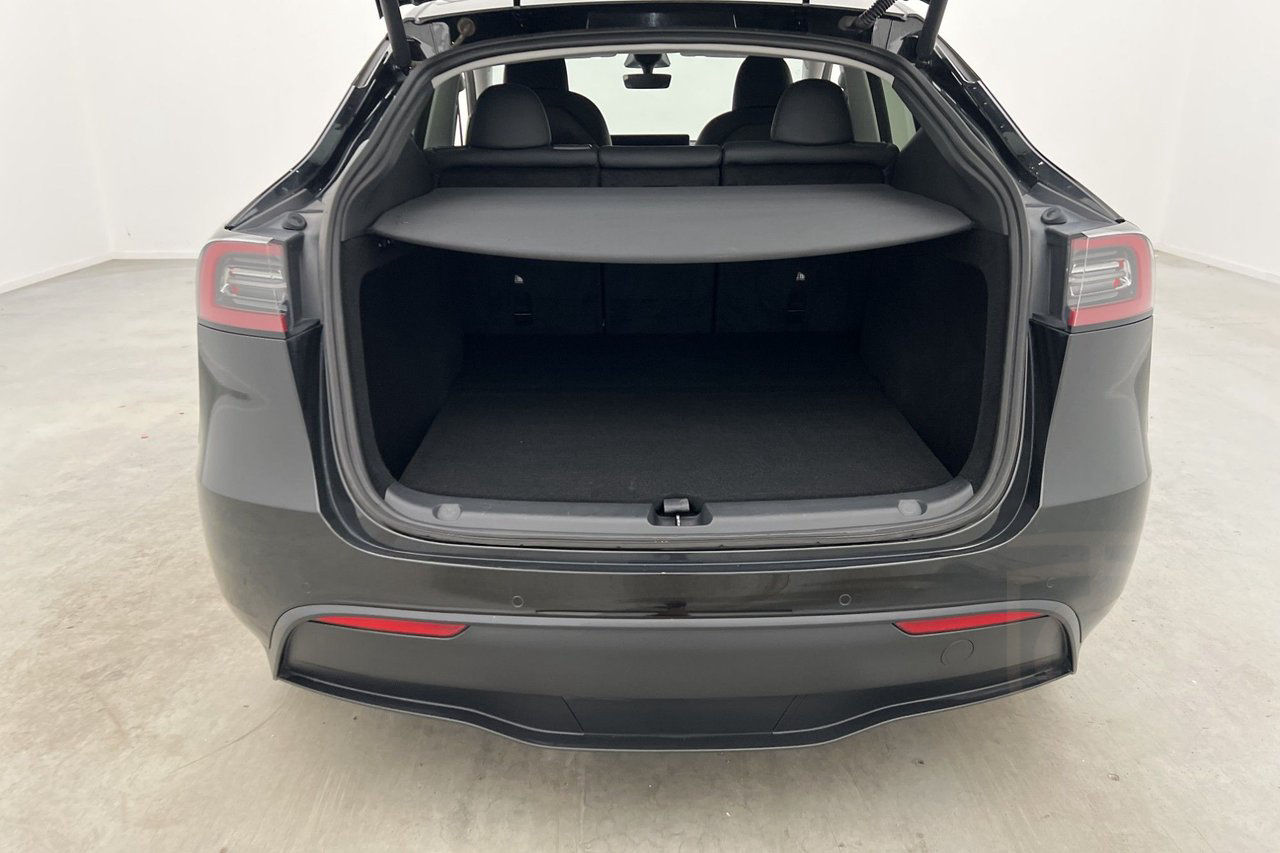 Tesla Model Y Performance AWD Autopilot
