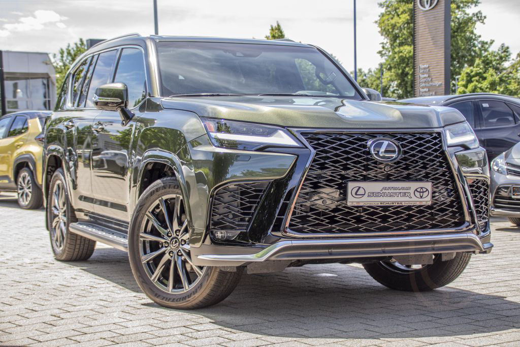 Lexus LX 600 F SPORT