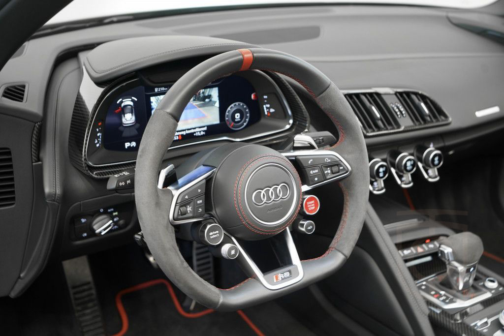 Audi R8 q. Spyder Performance *Carbon *20 *Keramik