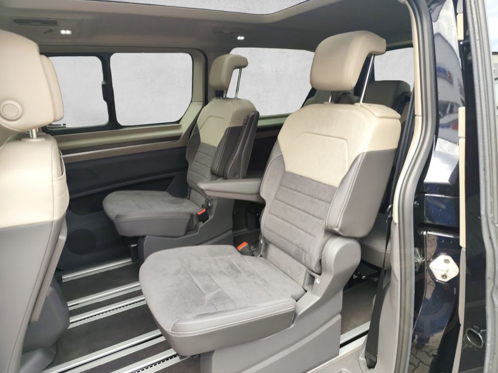 Volkswagen Multivan LÜ DSG Style Sthzg. Pano el.Sitze Navi