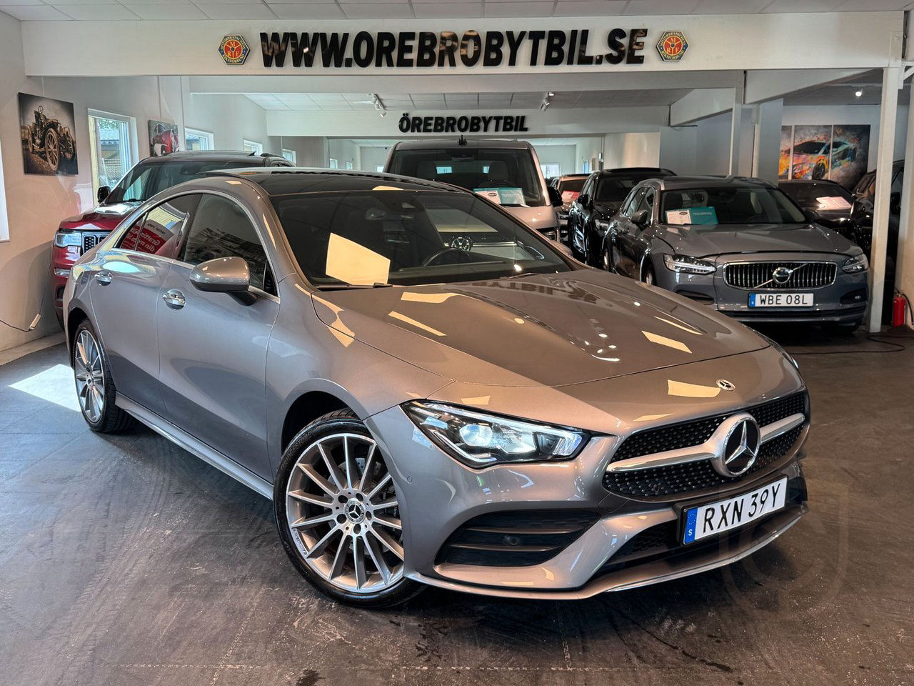 Mercedes-Benz CLA 250 e AMG Pano Burmester Widescreen