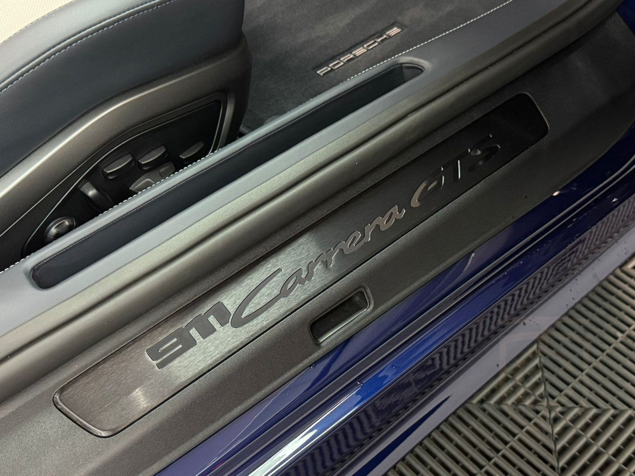 Porsche 911 992 Carrera GTS Cab