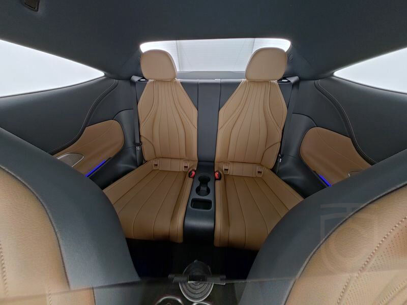 Mercedes-Benz CLE 450 4MATIC Coupé AMG Line Exterieur/Navi