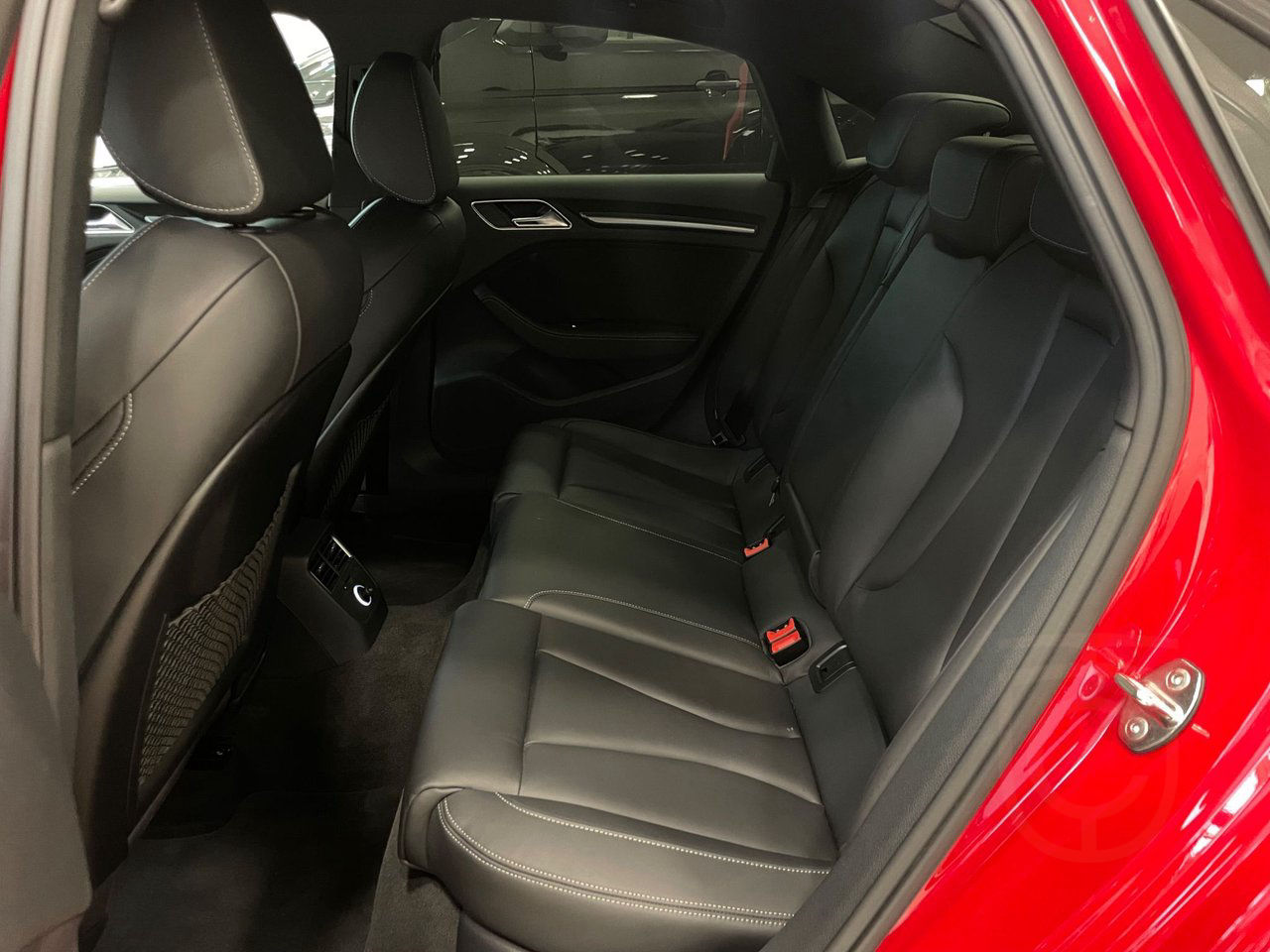 Audi RS3 Sedan Catalunya Red Metallic RS-Chassi