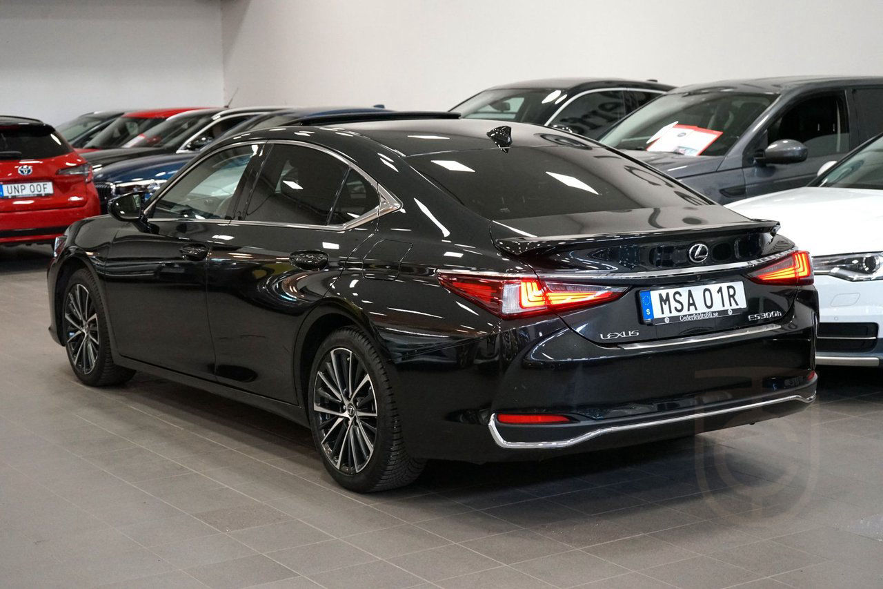 Lexus ES 300h 2.5 E-CVT Limited Edition