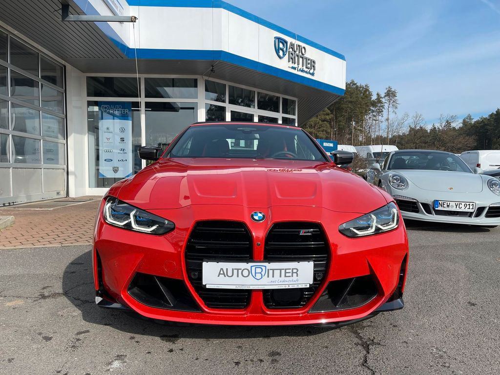 BMW M4 Cabrio Competition xDrive M Race Track Paket