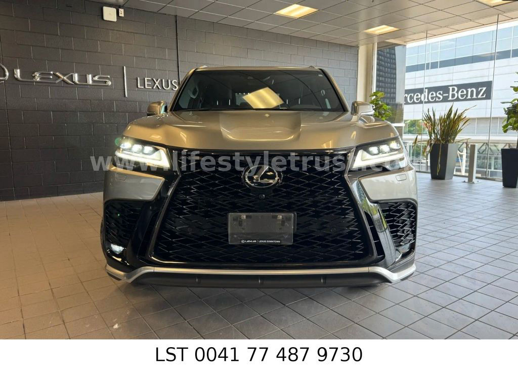 Lexus LX 600 F-Sport 4WD - 2023 - € 87.500 T1 EXPORT