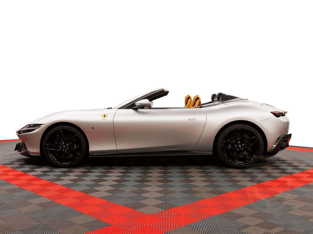 Ferrari Roma Spider
