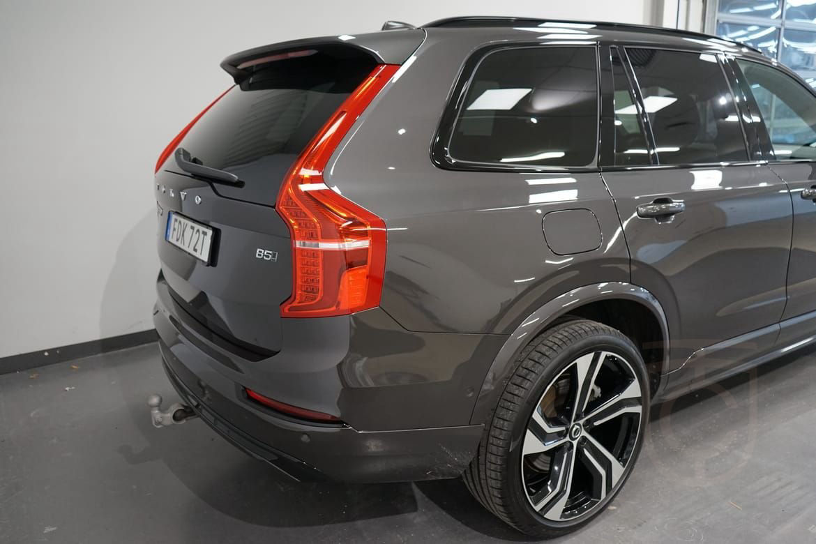 Volvo XC90 B5 AWD Diesel Ultimate Dark Edition