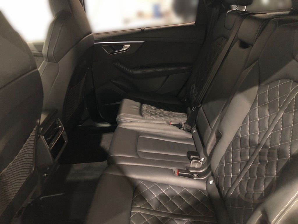 Audi SQ7 TFSI competition plus HuD LASER PANO S-SITZE