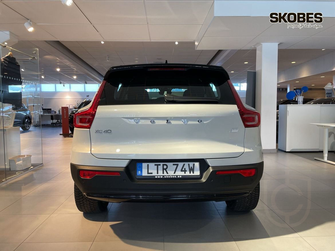 Volvo XC40 Recharge Single Motor Extended Range Core