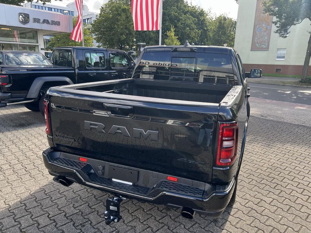 Dodge RAM Laramie Night Premium + 5 Jahre Garantie AHK