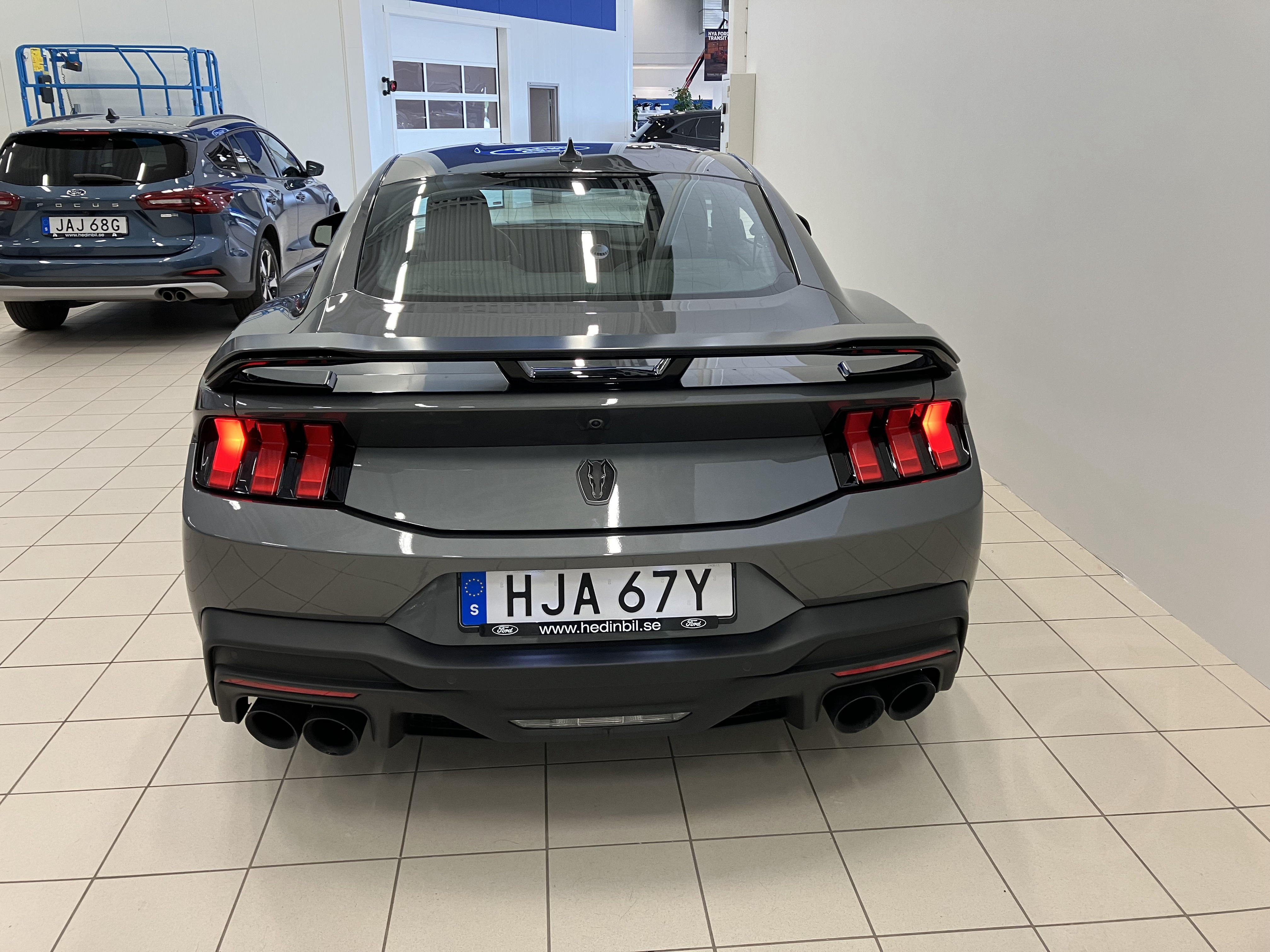 Ford Mustang Dark Horse