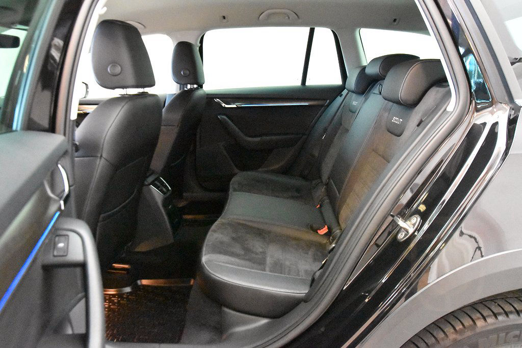 Skoda Octavia Scout 2.0 TDI 4x4 DSG Premium Nav Värmare Drag